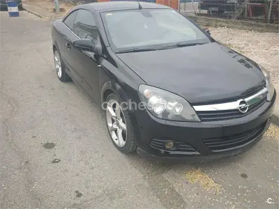 Occasion Opel Astra Cabriolet Cosmo 200 PK (147 kW) 2007 Zwart Cabriolet