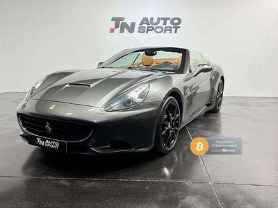 Usado Ferrari California 461 CV (339 kW) 2009 Gris Descapotable