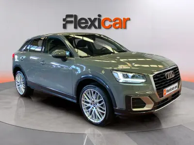 Usado Audi Q2 Premium 116 CV (85 kW) 2020 Gris SUV