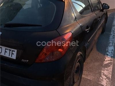 Usado Peugeot 207 70 CV (51 kW) 2007 Negro Berlina