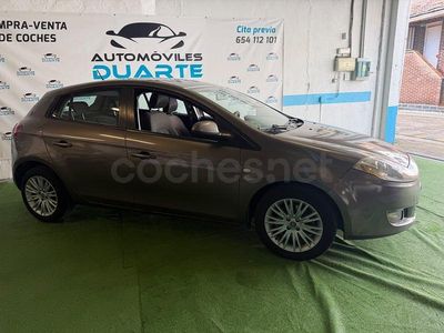 Usado Fiat Bravo Active 120 CV (88 kW) 2008 Gris / plata Utilitario