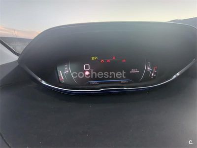 Rojo Usado 2021 Peugeot 5008 Allure SUV | 18.700 € (Precio justo)