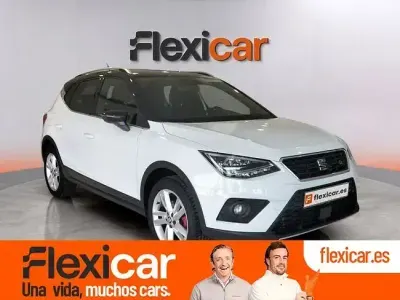 Usado Seat Arona Ecomotive 115 CV (84 kW) 2019 Blanco SUV