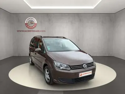 Usado VW Touran Edition 105 CV (77 kW) 2012 Marrón Monovolumen