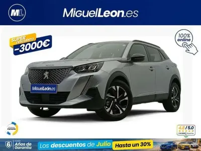Usado Peugeot 2008 Allure 102 CV (75 kW) 2023 Gris SUV