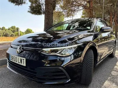 Usado VW Golf VIII 110 CV (80 kW) 2021 Negro Berlina