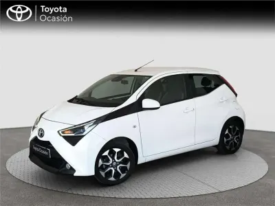 Usado Toyota Aygo X-play 72 CV (52 kW) 2021 Utilitario