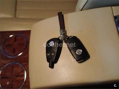 Begagnad VW Phaeton 225 HK (165 kW) 2007 Svart Sedan