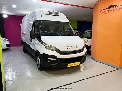 Usado Iveco Daily 156 CV (114 kW) 2018 Blanco Berlina