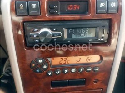 Usado Rover 45 109 CV (80 kW) 2004 Rojo Berlina