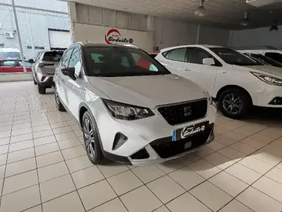Usado Seat Arona Xperience 115 CV (84 kW) 2025 Blanco SUV