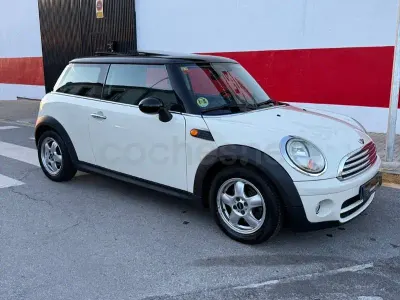 Usado Mini Cooper D 110 CV (80 kW) 2007 Beige Utilitario
