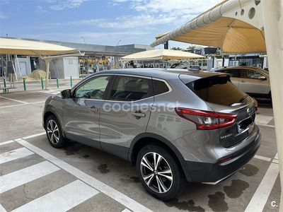 Usado Nissan Qashqai Tekna 130 CV (95 kW) 2018 Gris / plata SUV