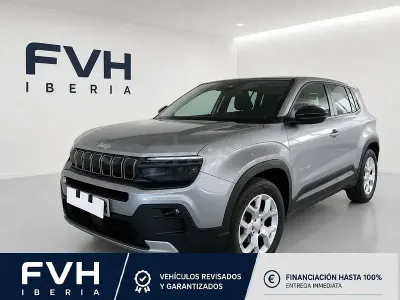 Usado Jeep Avenger Altitude 100 CV (73 kW) 2025 Gris / plata SUV