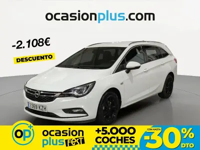 Usado Opel Astra Dynamic 150 CV (110 kW) 2019 Blanco Familiar