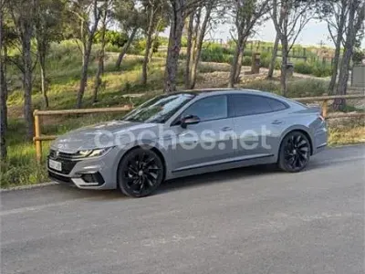 Usado VW Arteon R-line 190 CV (139 kW) 2020 Gris / plata Berlina