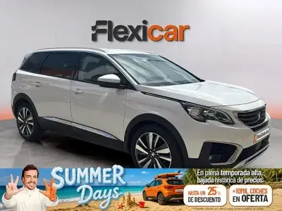 Usado Peugeot 5008 Active 130 CV (95 kW) 2019 Blanco SUV