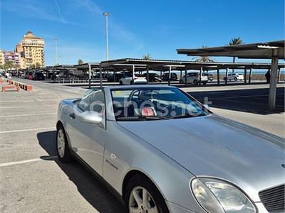 Usado Mercedes SLK230 193 CV (141 kW) 1997 Gris / plata Descapotable