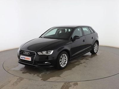 Negro Usado 2015 Audi A3 Sportback Attraction Utilitario | 15.199 € (Precio justo)