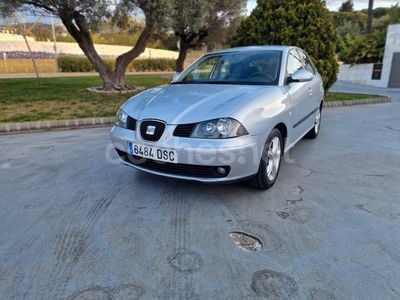 Usado Seat Ibiza Stylance 100 CV (73 kW) 2006 Gris / plata Berlina