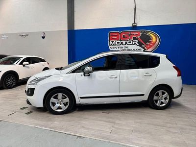 Blanco Usado 2013 Peugeot 3008 Berlina | 8999 € (Un poco caro)