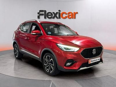 Begagnad MG ZS Luxury 111 HK (81 kW) 2022 Röd SUV