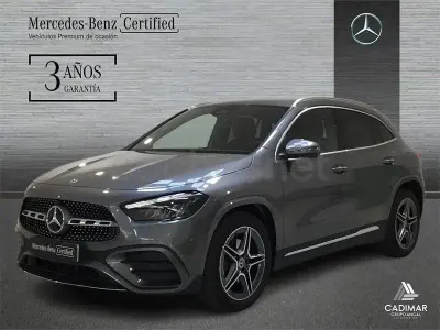 Usado Mercedes GLA200 163 CV (119 kW) 2025 Gris / plata SUV