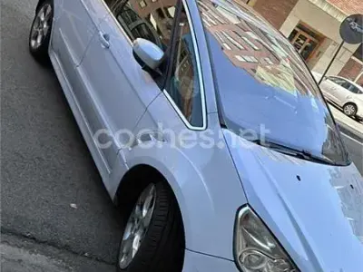 Usado Ford S-MAX Titanium S 200 CV (147 kW) 2012 Blanco Monovolumen