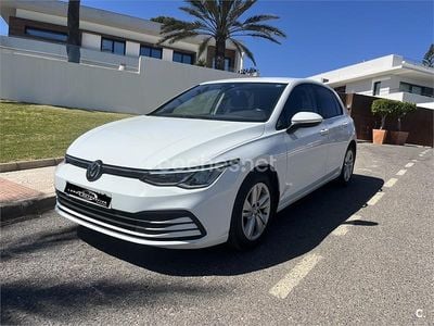 Usado VW Golf VIII Life 110 CV (80 kW) 2023 Blanco Berlina