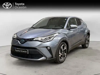 Usado Toyota C-HR Advance 122 CV (89 kW) 2022 Gris / plata SUV