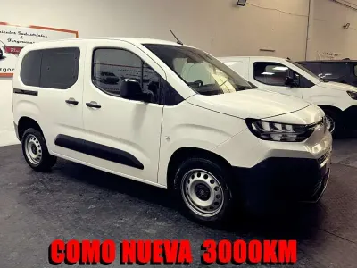 Usado Citroën Berlingo 102 CV (75 kW) 2025 Blanco Monovolumen