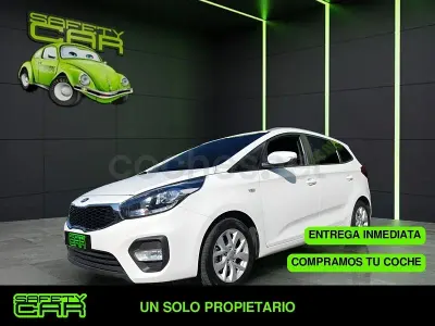 Usado Kia Carens 115 CV (84 kW) 2018 Blanco Monovolumen