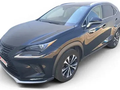 Usado Lexus NX300h 197 CV (144 kW) 2021 Negro SUV