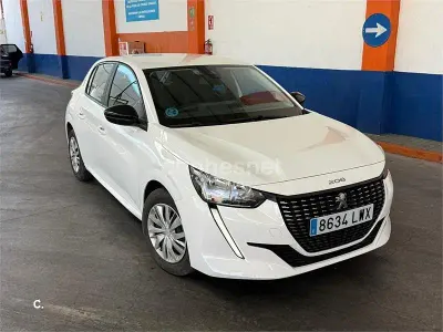 Usado Peugeot 208 Active 100 CV (73 kW) 2022 Blanco Utilitario