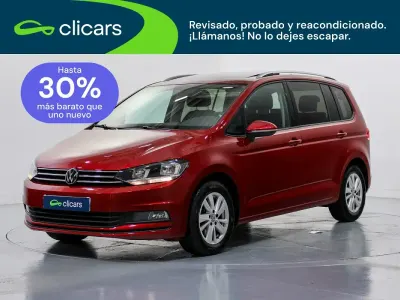 Usado VW Touran Advance 122 CV (89 kW) 2022 Rojo Monovolumen