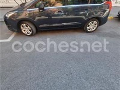Azul Usado 2014 Peugeot 5008 Active Monovolumen | 7900 € (Precio justo)