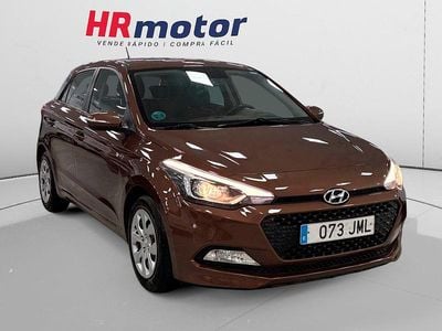 Usado Hyundai i20 84 CV (61 kW) 2016 Blanco Utilitario