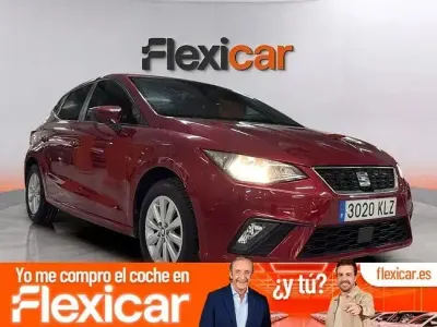 Usado Seat Ibiza Reference 75 CV (55 kW) 2018 Rojo Utilitario