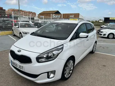 Usado Kia Carens 135 CV (99 kW) 2016 Blanco Monovolumen
