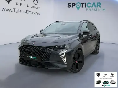 Usado DS Automobiles DS7 Crossback Performance 225 CV (165 kW) 2024 Gris / plata SUV