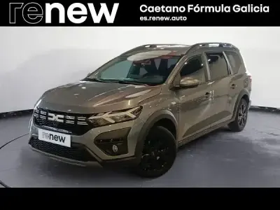 Usado Dacia Jogger Expression 140 CV (102 kW) 2025 Gris Monovolumen