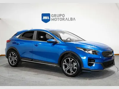 Usado Kia XCeed 120 CV (88 kW) 2020 Azul SUV