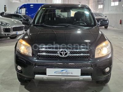 Usado Toyota RAV4 Executive 136 CV (100 kW) 2008 Gris / plata SUV