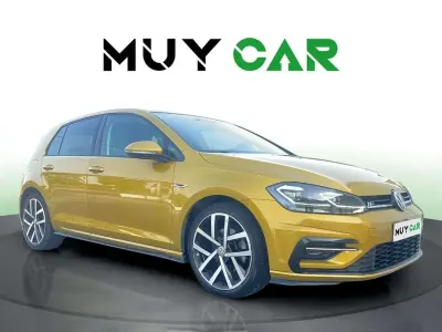Usado VW Golf VII Sportline 116 CV (85 kW) 2017 Amarillo Utilitario