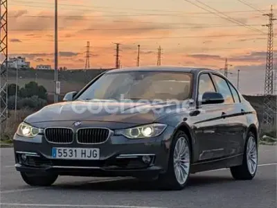 Usado BMW 328 Luxury Line 245 CV (180 kW) 2012 Gris / plata Berlina