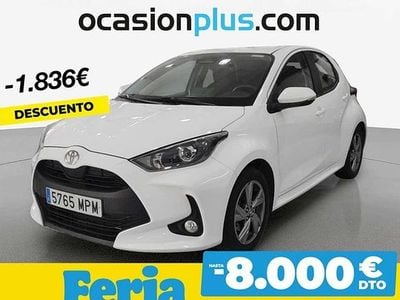 Blanco Usado 2024 Toyota Yaris Hybrid Active Utilitario | 18.364 € (Precio justo)