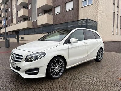 Mercedes B200