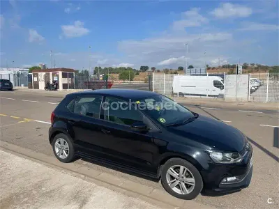 Usado VW Polo Edition 75 CV (55 kW) 2014 Negro Berlina