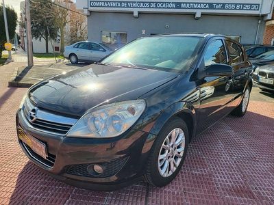 Usado Opel Astra Energy 110 CV (80 kW) 2009 Negro Berlina