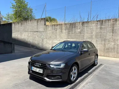 Usado Audi A4 S-Line 150 CV (110 kW) 2015 Gris / plata Familiar